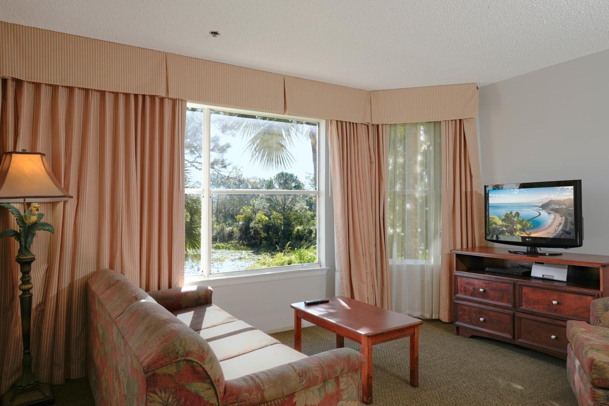 Parc Corniche Condominium Suites Williamsburg Bagian luar foto